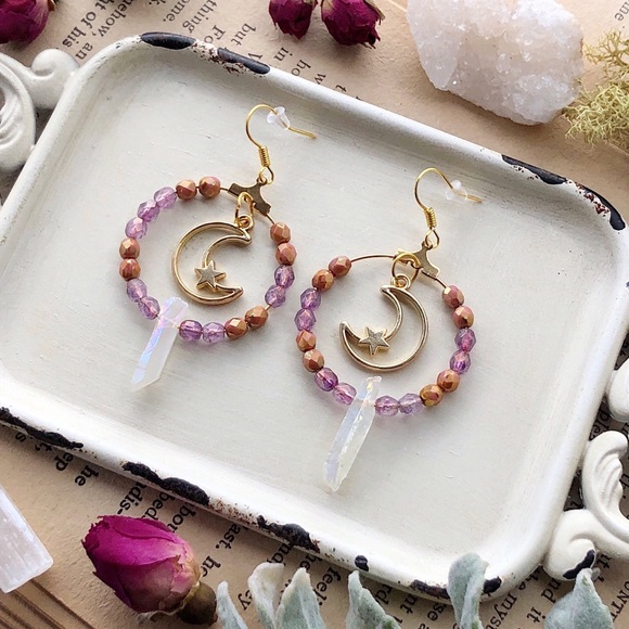 Boho crystal moon hoop earrings - Picture 3 of 3